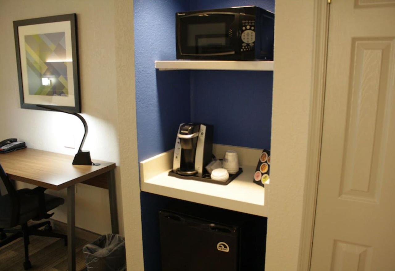 Holiday Inn Express Atlanta - Northeast I-85 - Clairmont Road By Ihg Zewnętrze zdjęcie