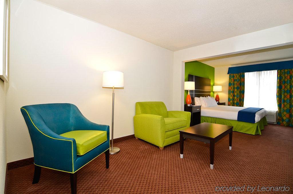 Holiday Inn Express Atlanta - Northeast I-85 - Clairmont Road By Ihg Zewnętrze zdjęcie