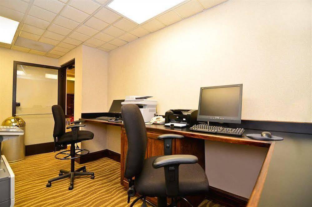 Holiday Inn Express Atlanta - Northeast I-85 - Clairmont Road By Ihg Zewnętrze zdjęcie